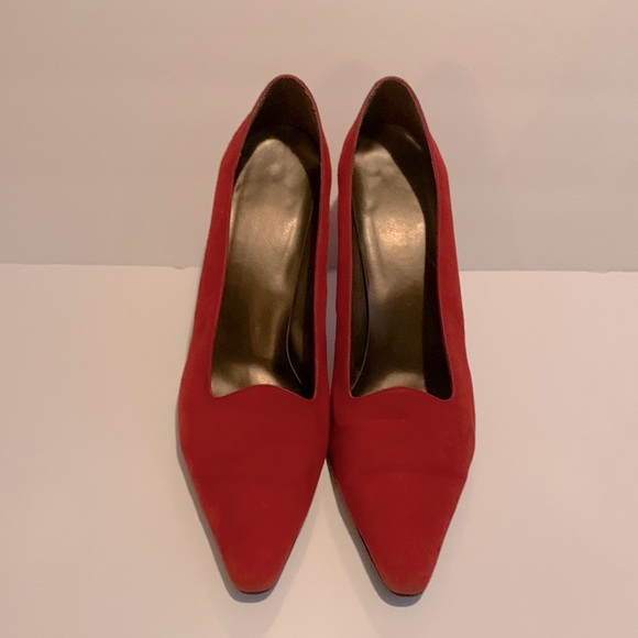 Red Suede Pumps Made in Spain Size 9.5 / 3.5” heels - Picture 2 of 6
